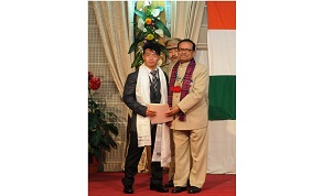 The Governor of Arunachal Pradesh, Shri JP Rajkhowa with Shri. Jimjang Deru,  International Weight lifter, Arunachal Pradesh on the occasion of Communal Harmony-Our Pride, Our Strength�, at Darbar Hall, Raj Bhavan, Itanagar on 19th February 2016.